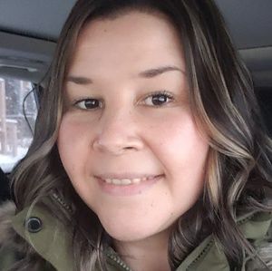 Meet your Posher, Candace